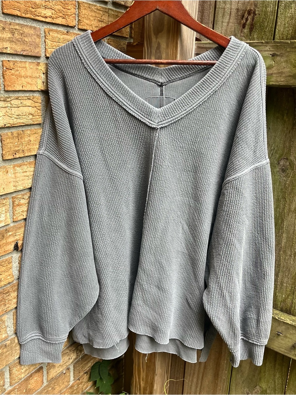 Aerie Oversized Gray V-Neck Textured Sweater